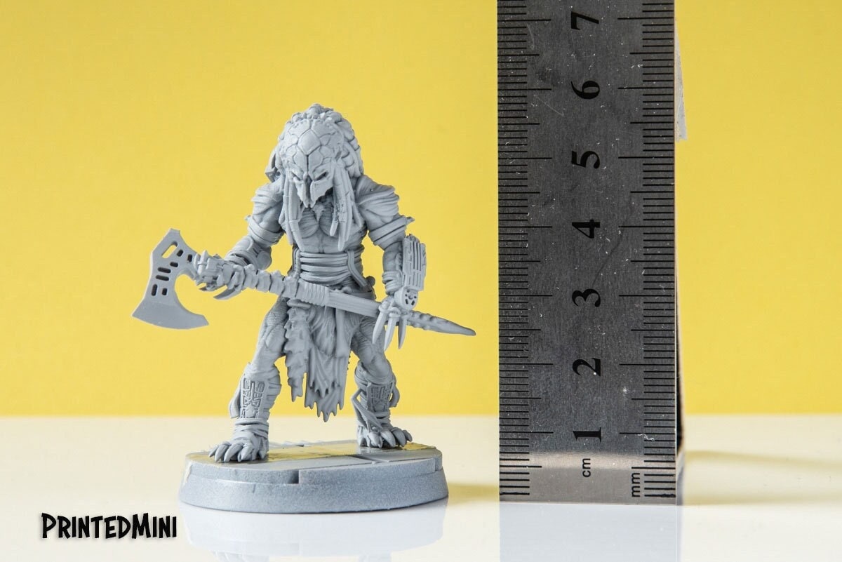 Feral Skull Hunter Berserker Bear 3D Printed Miniature - Fantasy Miniature - D&D- Papsikel