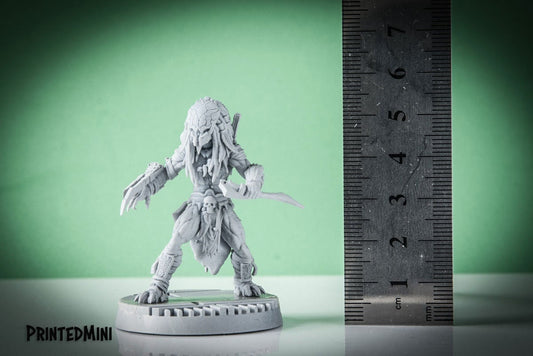 Feral Skull Hunter Stalker Bird - 3D Printed Miniature - Sci-Fi Miniature - D&D- Papsikel