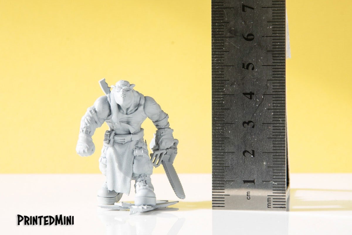 Ugok Chainsaw Slasher -  Resin Miniature  - Sci-Fi Miniature - D&D - Papsikel