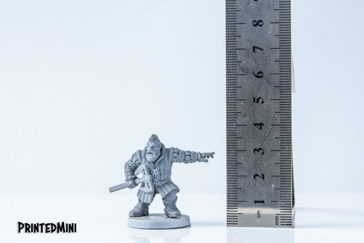 Bori Van Gilden - 3D Printed Miniature - Fantasy Miniature - Tabletop Miniature - D&D - RN Estudio