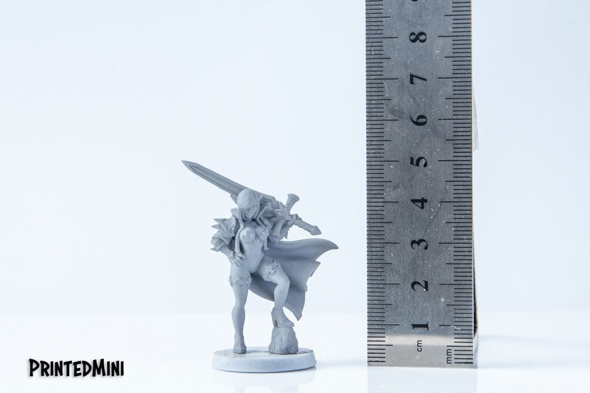 Zeera - 3D Printed Miniature - Fantasy Miniature - Tabletop Miniature - D&D - RN Estudio