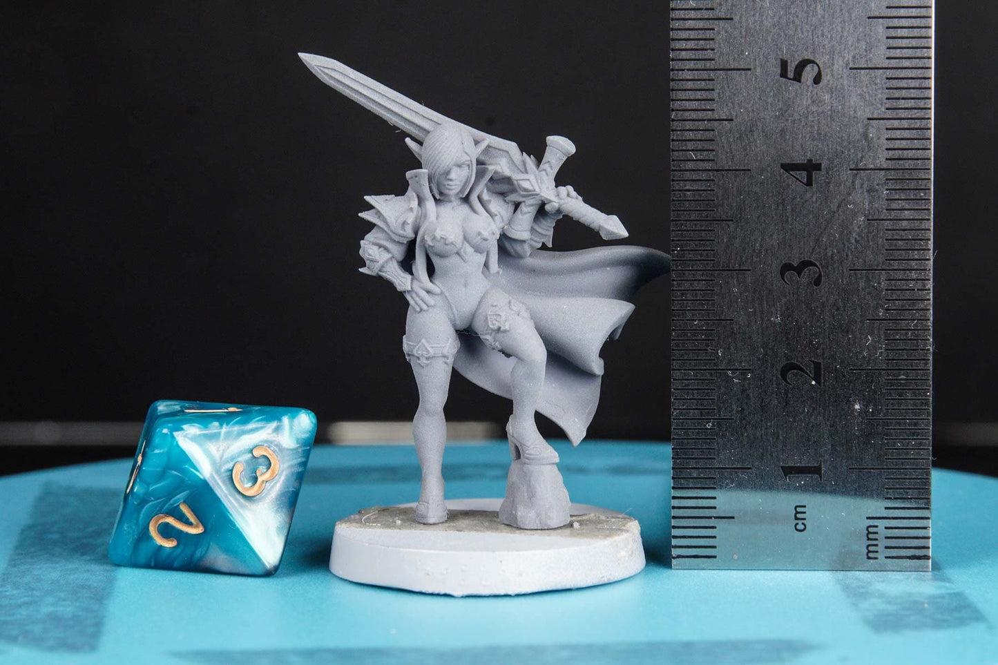 Zeera - 3D Printed Miniature - Fantasy Miniature - Tabletop Miniature - D&D - RN Estudio