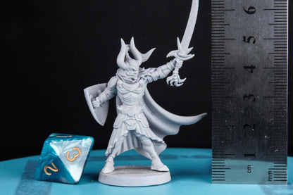 Tarkon - 3D Printed Miniature - Fantasy Miniature - Tabletop Miniature - D&D - RN Estudio