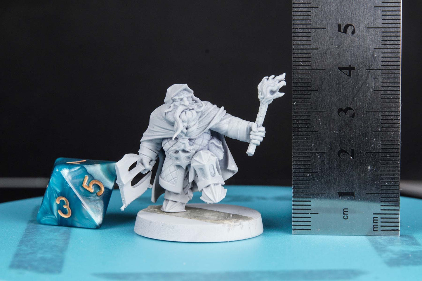 Balin Axe Torch - 3D Printed Miniature - Fantasy Miniature - Tabletop Miniature - D&D - RN Estudio