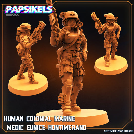 Human Colonial Medic Eunice - Resin Miniature - Tabletop miniature - Fantasy Miniature - 32mm - D&D Sci-fi Miniature - Papsikel