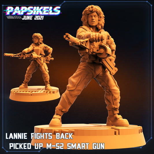 Human Space crew Lannie - Resin Miniature - Tabletop miniature - Fantasy Miniature - 32mm - D&D Sci-fi Miniature - Papsikel