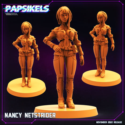 Nancy Netstrider -  Resin Miniature - Tabletop  miniature - Fantasy Miniature - 32mm - D&D -  Sci-fi Miniature - Papsikel