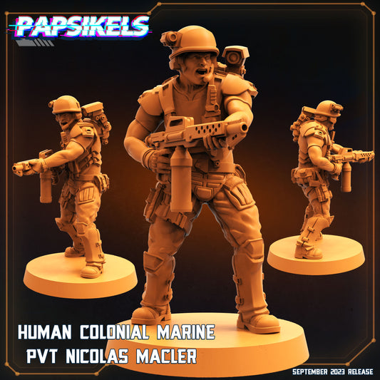 Human Colonial Nicolas Macler   -  Resin Miniature - Tabletop  miniature - Fantasy Miniature - 32mm - D&D -  Sci-fi Miniature - Papsikel