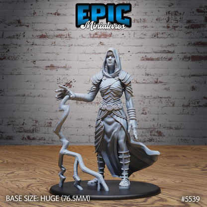 Storm Giantess - Resin Miniature - Tabletop miniature - Fantasy Miniature - 32mm - D&D - Sci-fi Miniature - Rescale